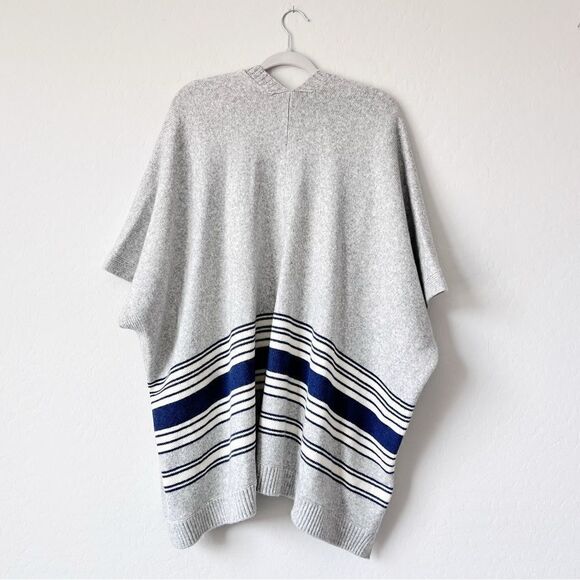 GAP Gray Western Wrap Poncho Cardigan Cape Wool Camel Hair Blend Blue Stripes - Picture 4 of 11